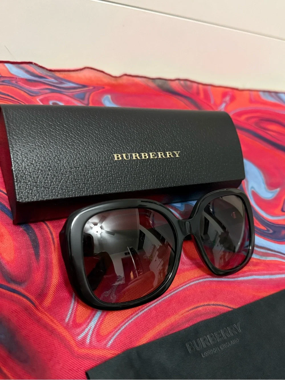 Burberry B4259 Oversized Black Sunglasses Set w/ Case & Cloth